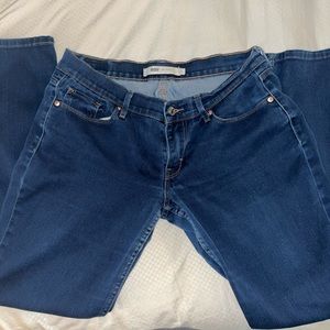 Women’s Levi’s Skinny Jeans Size 9!